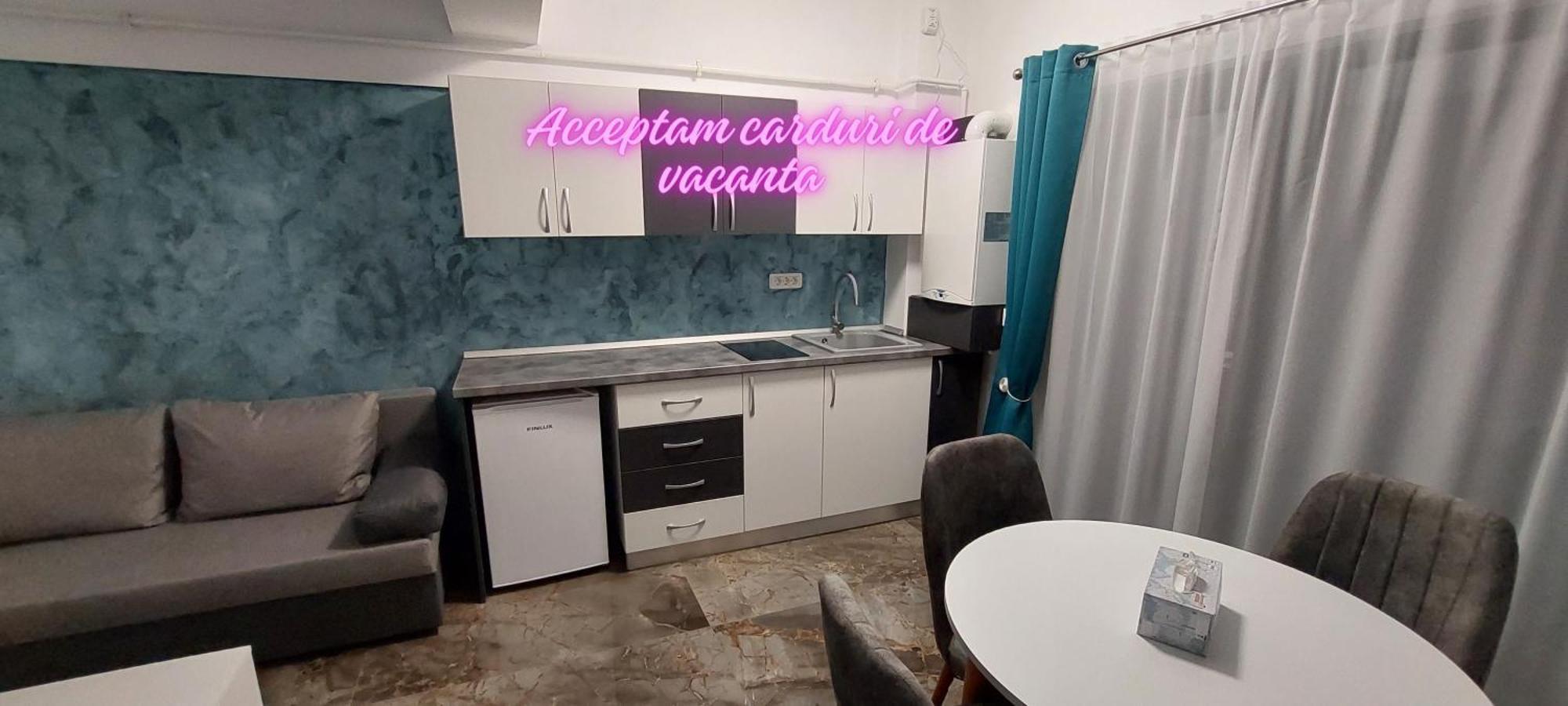 Anelisse Apartments 데포리노드 외부 사진