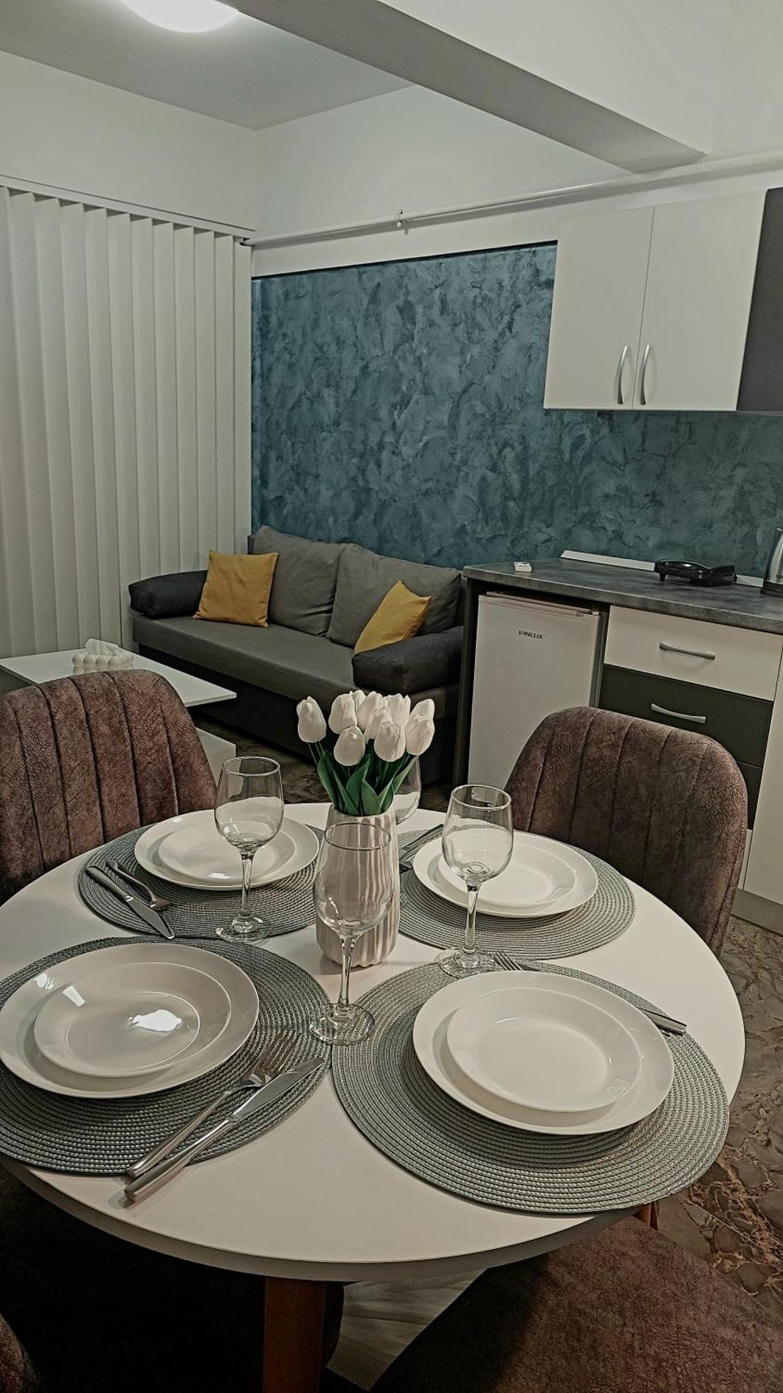 Anelisse Apartments 데포리노드 외부 사진
